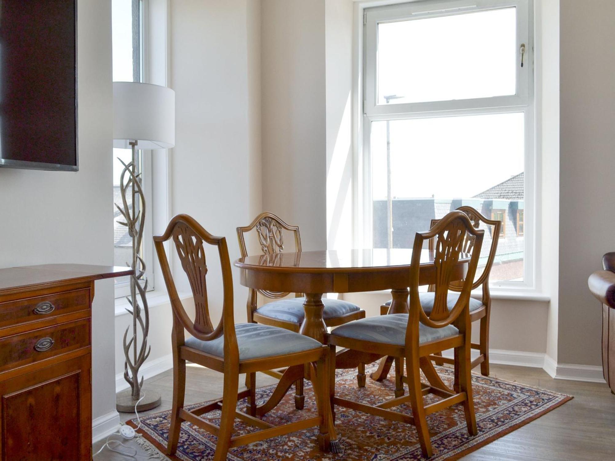 Inver House Apartment Inverurie Extérieur photo