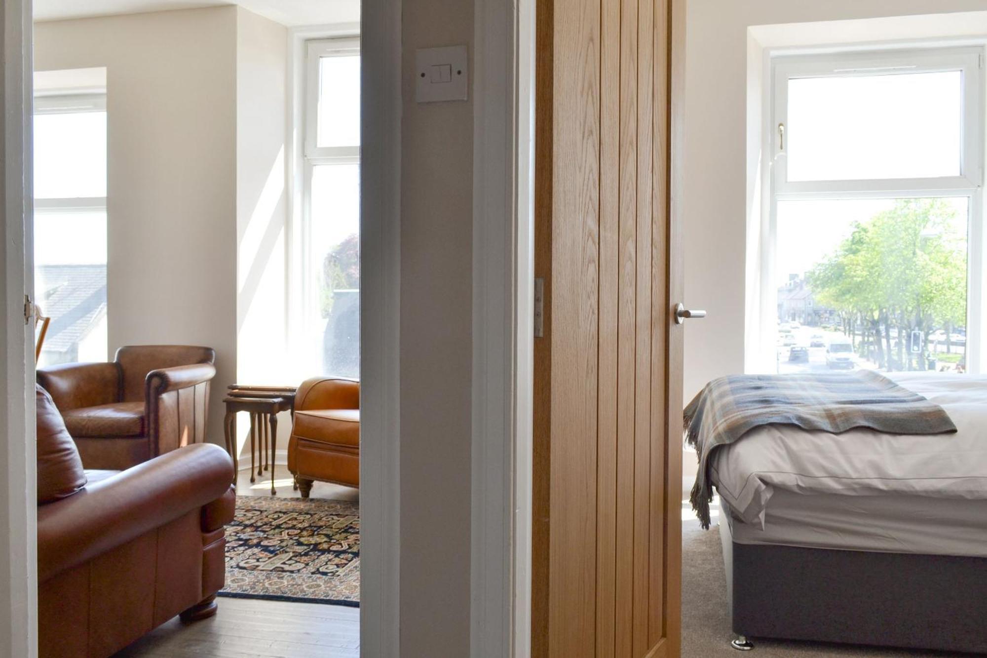 Inver House Apartment Inverurie Extérieur photo