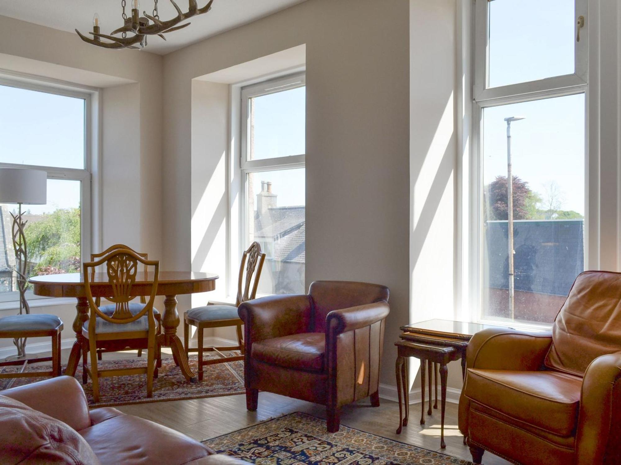 Inver House Apartment Inverurie Extérieur photo